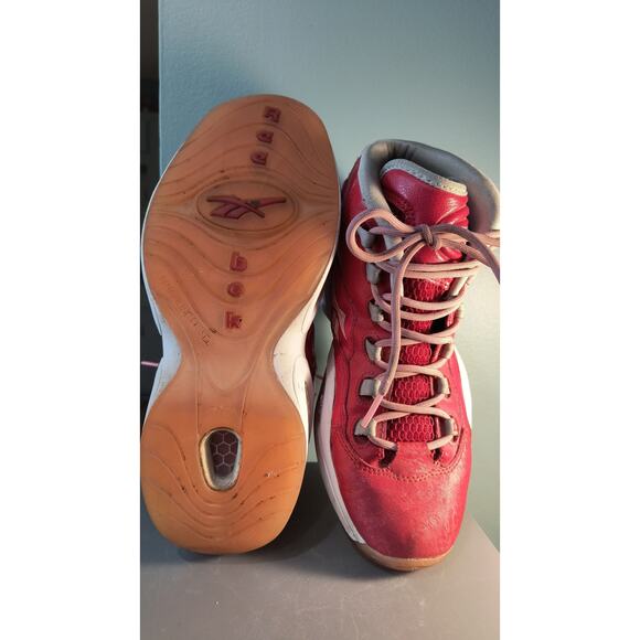 913.  Reebok Girls Sneakers Sized 7 1/2 Basketball shoes - Picture 3 of 8